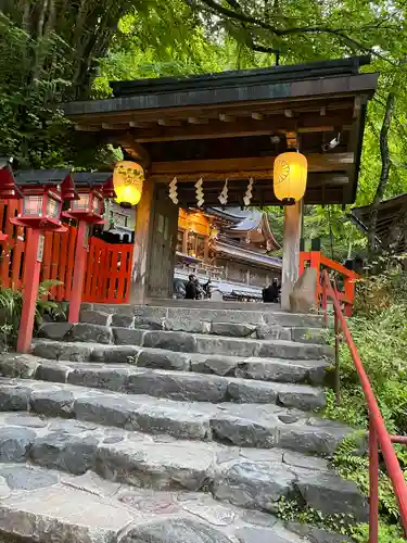 貴船神社の山門・神門