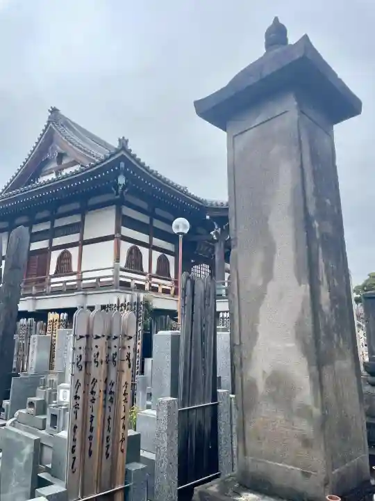 来迎寺の{uncategorized: "未分類", other: "その他", undefined: "問題あり", building: "その他建物", grave: "お墓", sacred_gate: "鳥居", guardian: "狛犬", statue: "像", buddha: "仏像", history: "歴史", nature: "自然", garden: "庭園", animal: "動物", pagoda: "塔", temizu: "手水舎", mountain_gate: "山門・神門", sanctuary: "本殿・本堂", subordinate: "末社・摂社", art: "芸術", scenery: "景色", jizo: "地蔵", ema: "絵馬", goshuin: "御朱印", omikuji: "おみくじ", items: "授与品その他", amulet: "お守り", goshuincho: "御朱印帳", eats: "食事", festival: "お祭り", votive_dance: "神楽", shichigosan: "七五三参", wedding: "結婚式", experience: "体験その他", initially: "初詣", around: "周辺", anti_infection: "感染症対策"}