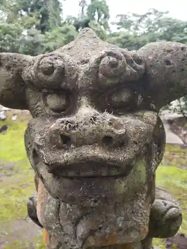 白山神社の狛犬