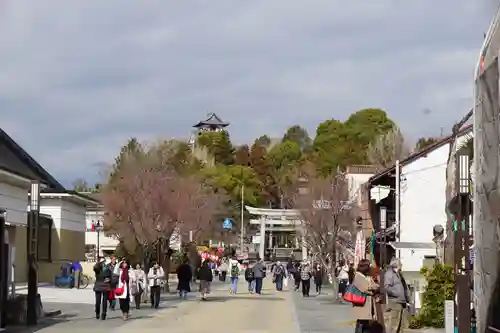 三光稲荷神社の周辺
