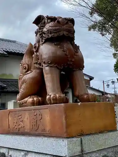 新宮神社の狛犬