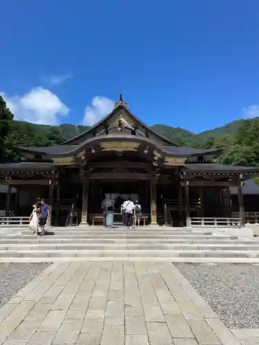 彌彦神社の本殿・本堂