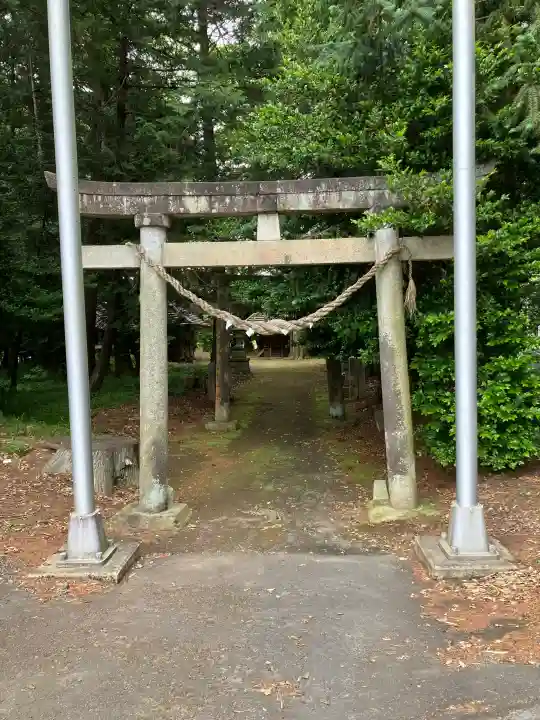 香取神社の{uncategorized: "未分類", other: "その他", undefined: "問題あり", building: "その他建物", grave: "お墓", sacred_gate: "鳥居", guardian: "狛犬", statue: "像", buddha: "仏像", history: "歴史", nature: "自然", garden: "庭園", animal: "動物", pagoda: "塔", temizu: "手水舎", mountain_gate: "山門・神門", sanctuary: "本殿・本堂", subordinate: "末社・摂社", art: "芸術", scenery: "景色", jizo: "地蔵", ema: "絵馬", goshuin: "御朱印", omikuji: "おみくじ", items: "授与品その他", amulet: "お守り", goshuincho: "御朱印帳", eats: "食事", festival: "お祭り", votive_dance: "神楽", shichigosan: "七五三参", wedding: "結婚式", experience: "体験その他", initially: "初詣", around: "周辺", anti_infection: "感染症対策"}