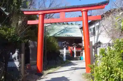 東山稲荷神社の鳥居