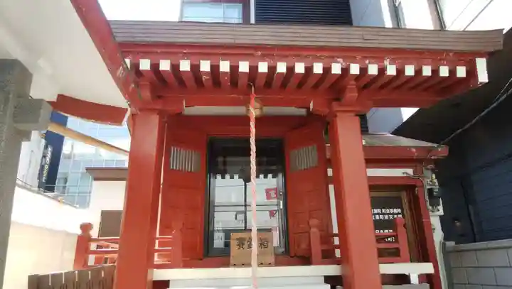 富沢稲荷神社の本殿・本堂