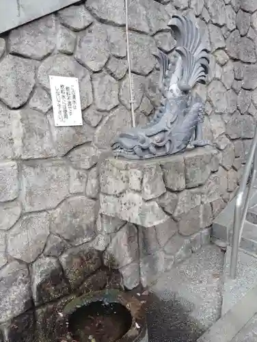 瀧泉寺（目黒不動尊）の手水舎