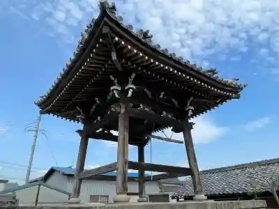 明性寺の{uncategorized: "未分類", other: "その他", undefined: "問題あり", building: "その他建物", grave: "お墓", sacred_gate: "鳥居", guardian: "狛犬", statue: "像", buddha: "仏像", history: "歴史", nature: "自然", garden: "庭園", animal: "動物", pagoda: "塔", temizu: "手水舎", mountain_gate: "山門・神門", sanctuary: "本殿・本堂", subordinate: "末社・摂社", art: "芸術", scenery: "景色", jizo: "地蔵", ema: "絵馬", goshuin: "御朱印", omikuji: "おみくじ", items: "授与品その他", amulet: "お守り", goshuincho: "御朱印帳", eats: "食事", festival: "お祭り", votive_dance: "神楽", shichigosan: "七五三参", wedding: "結婚式", experience: "体験その他", initially: "初詣", around: "周辺", anti_infection: "感染症対策"}