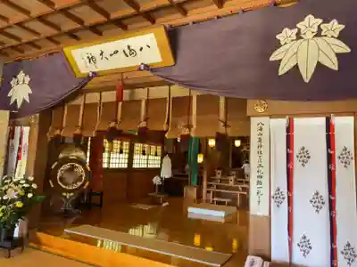 八海山尊神社の本殿・本堂
