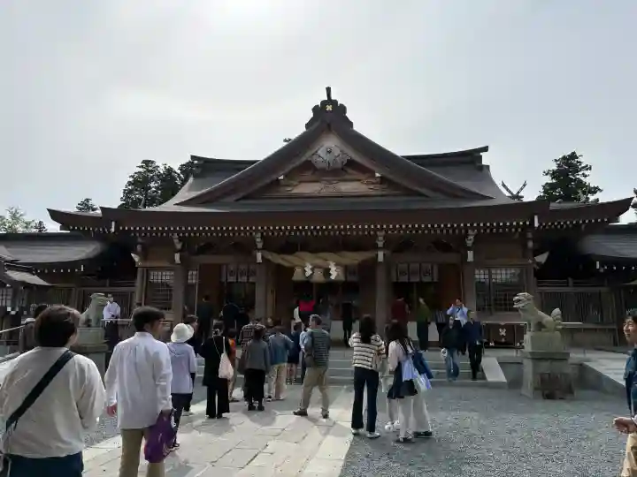 阿蘇神社の{uncategorized: "未分類", other: "その他", undefined: "問題あり", building: "その他建物", grave: "お墓", sacred_gate: "鳥居", guardian: "狛犬", statue: "像", buddha: "仏像", history: "歴史", nature: "自然", garden: "庭園", animal: "動物", pagoda: "塔", temizu: "手水舎", mountain_gate: "山門・神門", sanctuary: "本殿・本堂", subordinate: "末社・摂社", art: "芸術", scenery: "景色", jizo: "地蔵", ema: "絵馬", goshuin: "御朱印", omikuji: "おみくじ", items: "授与品その他", amulet: "お守り", goshuincho: "御朱印帳", eats: "食事", festival: "お祭り", votive_dance: "神楽", shichigosan: "七五三参", wedding: "結婚式", experience: "体験その他", initially: "初詣", around: "周辺", anti_infection: "感染症対策"}
