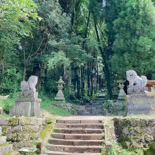 上色見熊野座神社の狛犬