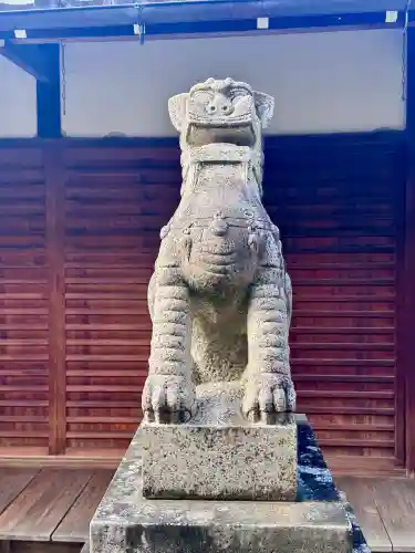 車折神社の{uncategorized: "未分類", other: "その他", undefined: "問題あり", building: "その他建物", grave: "お墓", sacred_gate: "鳥居", guardian: "狛犬", statue: "像", buddha: "仏像", history: "歴史", nature: "自然", garden: "庭園", animal: "動物", pagoda: "塔", temizu: "手水舎", mountain_gate: "山門・神門", sanctuary: "本殿・本堂", subordinate: "末社・摂社", art: "芸術", scenery: "景色", jizo: "地蔵", ema: "絵馬", goshuin: "御朱印", omikuji: "おみくじ", items: "授与品その他", amulet: "お守り", goshuincho: "御朱印帳", eats: "食事", festival: "お祭り", votive_dance: "神楽", shichigosan: "七五三参", wedding: "結婚式", experience: "体験その他", initially: "初詣", around: "周辺", anti_infection: "感染症対策"}