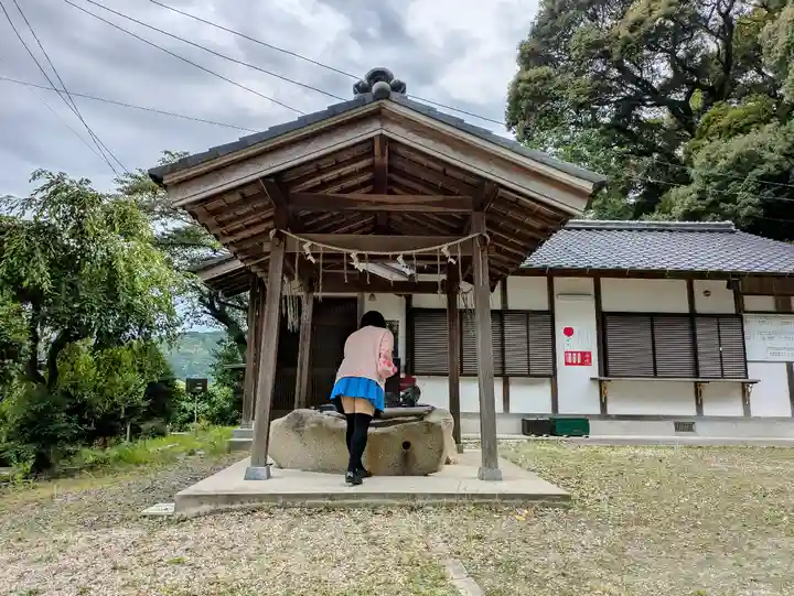 五社神社の手水舎
