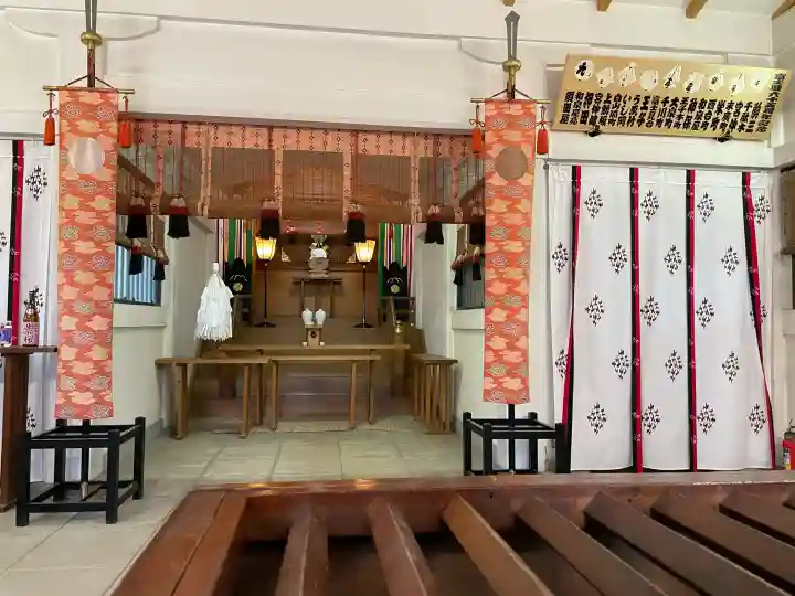 駒込富士神社の{uncategorized: "未分類", other: "その他", undefined: "問題あり", building: "その他建物", grave: "お墓", sacred_gate: "鳥居", guardian: "狛犬", statue: "像", buddha: "仏像", history: "歴史", nature: "自然", garden: "庭園", animal: "動物", pagoda: "塔", temizu: "手水舎", mountain_gate: "山門・神門", sanctuary: "本殿・本堂", subordinate: "末社・摂社", art: "芸術", scenery: "景色", jizo: "地蔵", ema: "絵馬", goshuin: "御朱印", omikuji: "おみくじ", items: "授与品その他", amulet: "お守り", goshuincho: "御朱印帳", eats: "食事", festival: "お祭り", votive_dance: "神楽", shichigosan: "七五三参", wedding: "結婚式", experience: "体験その他", initially: "初詣", around: "周辺", anti_infection: "感染症対策"}