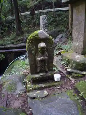 滝入不動尊(茨城県)