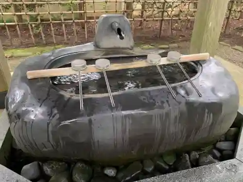 鎮守府八幡宮の手水舎