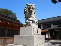 亀ケ池八幡宮の狛犬