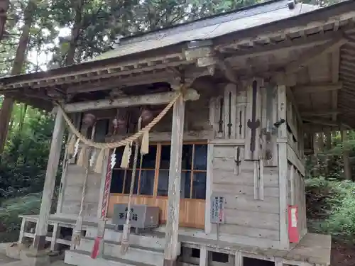 釣石神社の本殿