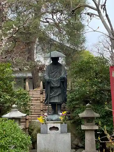 安養寺の像