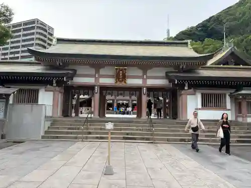 照國神社の{uncategorized: "未分類", other: "その他", undefined: "問題あり", building: "その他建物", grave: "お墓", sacred_gate: "鳥居", guardian: "狛犬", statue: "像", buddha: "仏像", history: "歴史", nature: "自然", garden: "庭園", animal: "動物", pagoda: "塔", temizu: "手水舎", mountain_gate: "山門・神門", sanctuary: "本殿・本堂", subordinate: "末社・摂社", art: "芸術", scenery: "景色", jizo: "地蔵", ema: "絵馬", goshuin: "御朱印", omikuji: "おみくじ", items: "授与品その他", amulet: "お守り", goshuincho: "御朱印帳", eats: "食事", festival: "お祭り", votive_dance: "神楽", shichigosan: "七五三参", wedding: "結婚式", experience: "体験その他", initially: "初詣", around: "周辺", anti_infection: "感染症対策"}