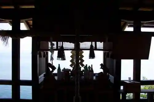 竹生島神社（都久夫須麻神社）の本殿