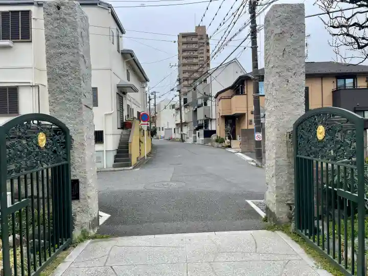 安国院の{uncategorized: "未分類", other: "その他", undefined: "問題あり", building: "その他建物", grave: "お墓", sacred_gate: "鳥居", guardian: "狛犬", statue: "像", buddha: "仏像", history: "歴史", nature: "自然", garden: "庭園", animal: "動物", pagoda: "塔", temizu: "手水舎", mountain_gate: "山門・神門", sanctuary: "本殿・本堂", subordinate: "末社・摂社", art: "芸術", scenery: "景色", jizo: "地蔵", ema: "絵馬", goshuin: "御朱印", omikuji: "おみくじ", items: "授与品その他", amulet: "お守り", goshuincho: "御朱印帳", eats: "食事", festival: "お祭り", votive_dance: "神楽", shichigosan: "七五三参", wedding: "結婚式", experience: "体験その他", initially: "初詣", around: "周辺", anti_infection: "感染症対策"}