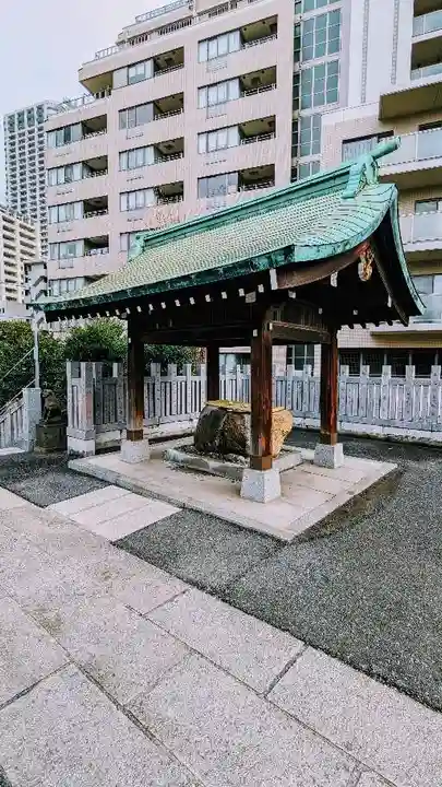 白金氷川神社の手水舎
