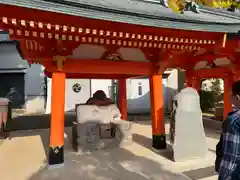 穴八幡宮の建物その他