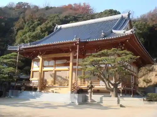 勝福寺の本殿