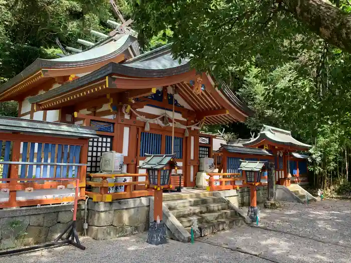 飛鳥神社の本殿