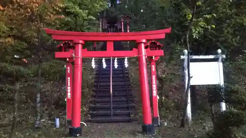 榊山稲荷神社の鳥居