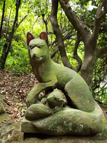 白金氷川神社の狛犬