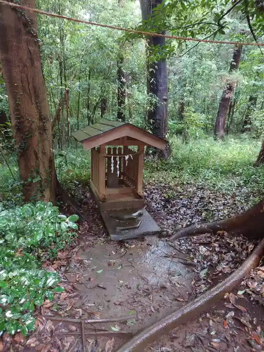 鳩峯八幡神社の末社・摂社
