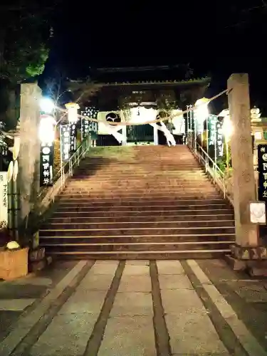 阿智神社の山門