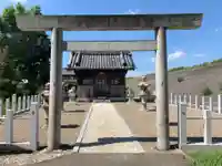 殿名八剣神社の鳥居
