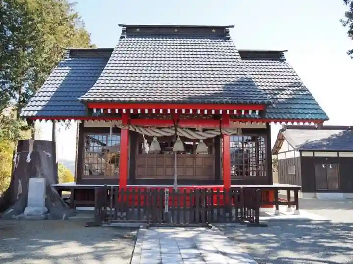六日市場浅間神社の本殿・本堂