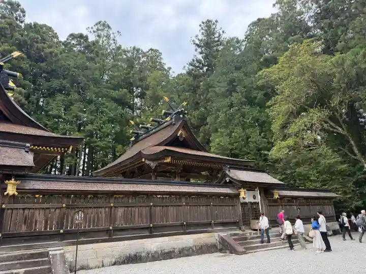 熊野本宮大社の{uncategorized: "未分類", other: "その他", undefined: "問題あり", building: "その他建物", grave: "お墓", sacred_gate: "鳥居", guardian: "狛犬", statue: "像", buddha: "仏像", history: "歴史", nature: "自然", garden: "庭園", animal: "動物", pagoda: "塔", temizu: "手水舎", mountain_gate: "山門・神門", sanctuary: "本殿・本堂", subordinate: "末社・摂社", art: "芸術", scenery: "景色", jizo: "地蔵", ema: "絵馬", goshuin: "御朱印", omikuji: "おみくじ", items: "授与品その他", amulet: "お守り", goshuincho: "御朱印帳", eats: "食事", festival: "お祭り", votive_dance: "神楽", shichigosan: "七五三参", wedding: "結婚式", experience: "体験その他", initially: "初詣", around: "周辺", anti_infection: "感染症対策"}