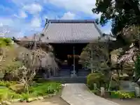 宝戒寺の本殿・本堂