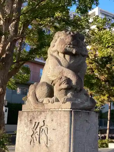 大棚・中川杉山神社の狛犬