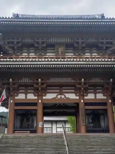 本佛寺の山門・神門