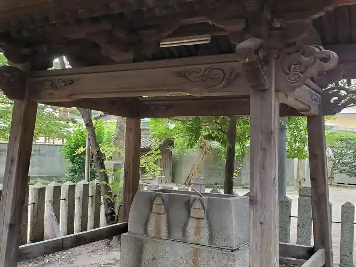 日吉神社の手水舎