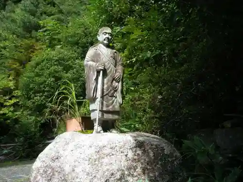 稲田禅房西念寺（稲田御坊）の像