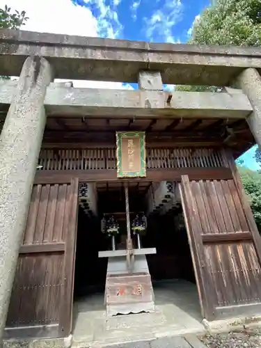 養源院の鳥居