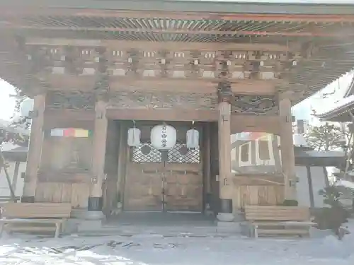 中央寺の山門・神門