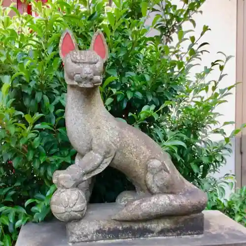 仲町稲荷神社の狛犬