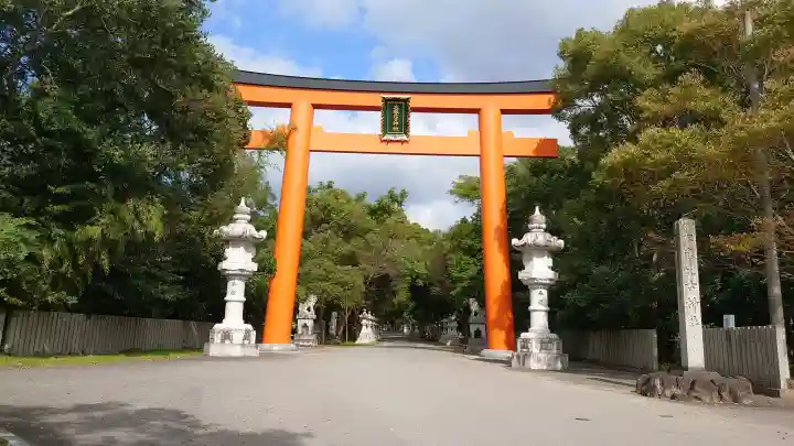 大麻比古神社の{uncategorized: "未分類", other: "その他", undefined: "問題あり", building: "その他建物", grave: "お墓", sacred_gate: "鳥居", guardian: "狛犬", statue: "像", buddha: "仏像", history: "歴史", nature: "自然", garden: "庭園", animal: "動物", pagoda: "塔", temizu: "手水舎", mountain_gate: "山門・神門", sanctuary: "本殿・本堂", subordinate: "末社・摂社", art: "芸術", scenery: "景色", jizo: "地蔵", ema: "絵馬", goshuin: "御朱印", omikuji: "おみくじ", items: "授与品その他", amulet: "お守り", goshuincho: "御朱印帳", eats: "食事", festival: "お祭り", votive_dance: "神楽", shichigosan: "七五三参", wedding: "結婚式", experience: "体験その他", initially: "初詣", around: "周辺", anti_infection: "感染症対策"}