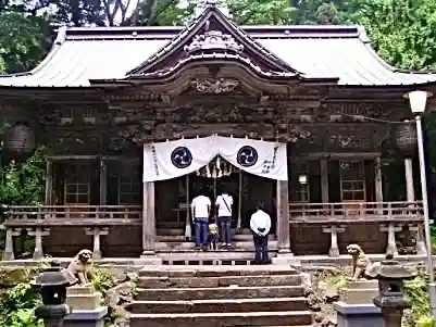 十和田神社の本殿