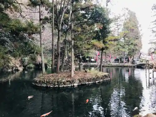 涌釜神社の庭園