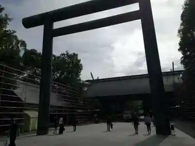 靖國神社の鳥居