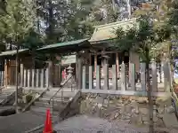白鳥神社の{uncategorized: "未分類", other: "その他", undefined: "問題あり", building: "その他建物", grave: "お墓", sacred_gate: "鳥居", guardian: "狛犬", statue: "像", buddha: "仏像", history: "歴史", nature: "自然", garden: "庭園", animal: "動物", pagoda: "塔", temizu: "手水舎", mountain_gate: "山門・神門", sanctuary: "本殿・本堂", subordinate: "末社・摂社", art: "芸術", scenery: "景色", jizo: "地蔵", ema: "絵馬", goshuin: "御朱印", omikuji: "おみくじ", items: "授与品その他", amulet: "お守り", goshuincho: "御朱印帳", eats: "食事", festival: "お祭り", votive_dance: "神楽", shichigosan: "七五三参", wedding: "結婚式", experience: "体験その他", initially: "初詣", around: "周辺", anti_infection: "感染症対策"}
