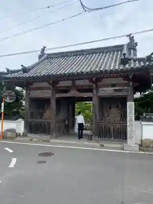 穴太寺の山門・神門